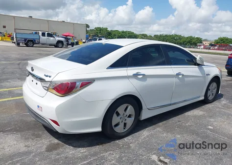 2012 Hyundai Sonata Hybrid from USA, damaged, VIN KMHEC4A45CA032376